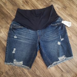 Maternity shorts